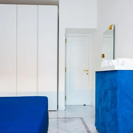 Caprigetaway - Domus Le Botteghe Капри